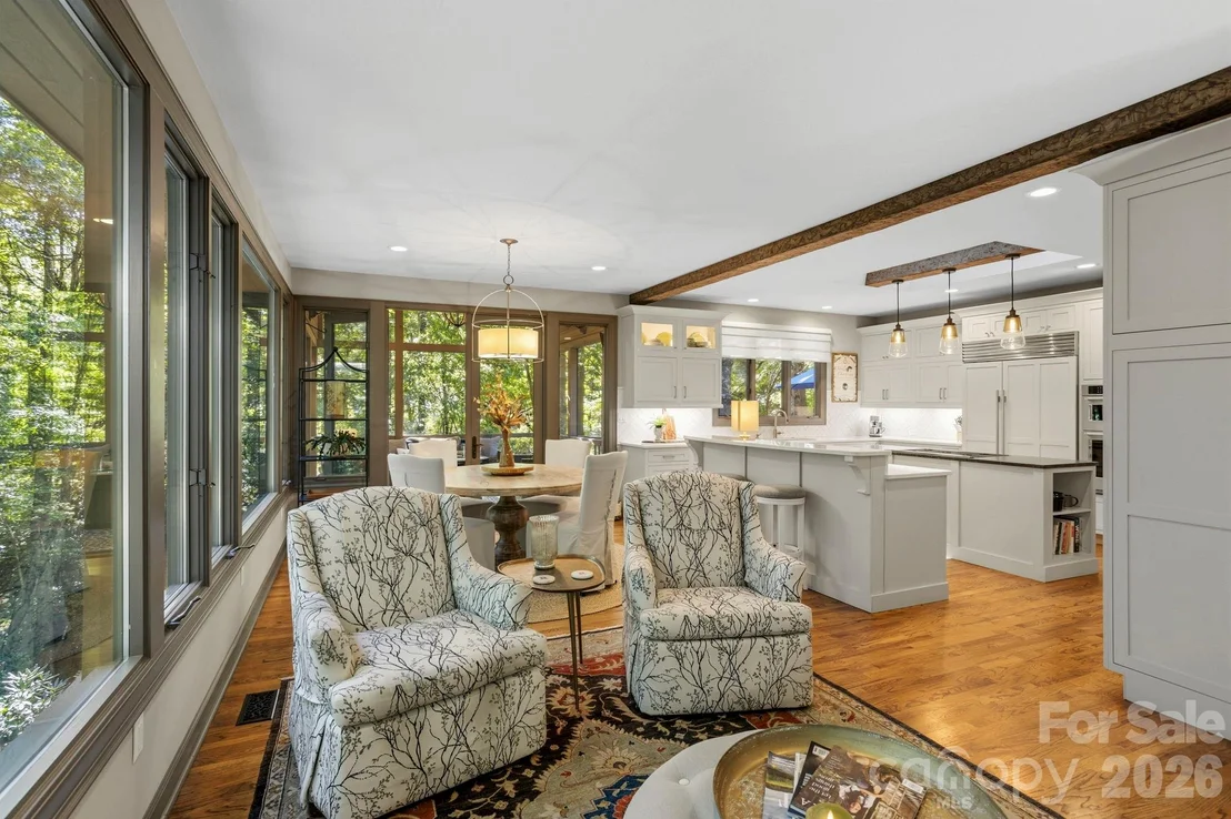 Photo of 308 Kenmure Drive