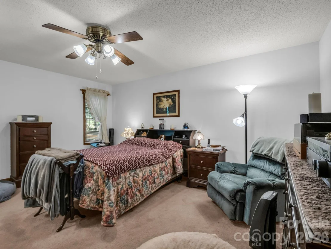 Photo of 80 Fox Briar Drive