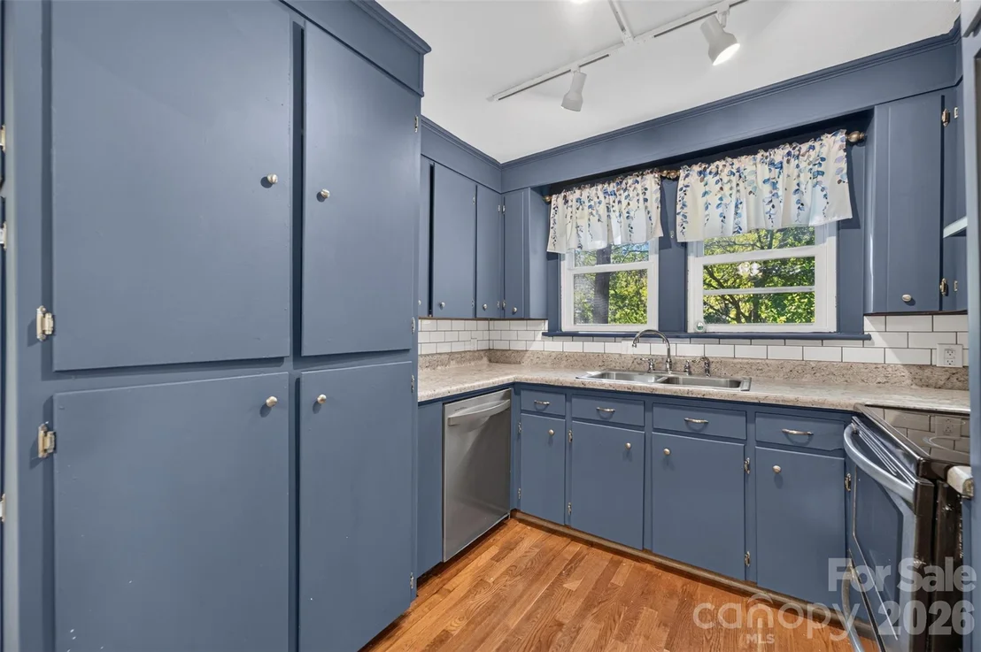 Photo of 1829 3rd Street NE