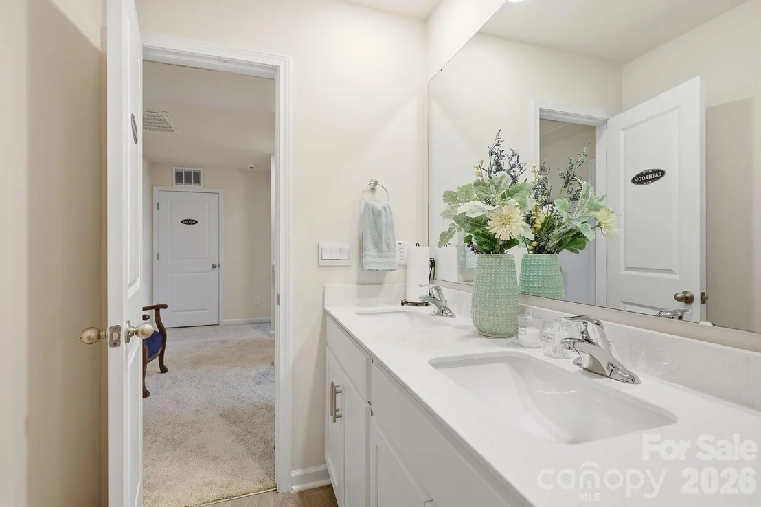 Photo of 1276 Hickory Point Drive