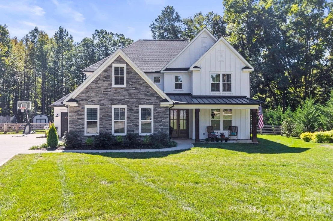 Photo of 1796 Cranwell Drive