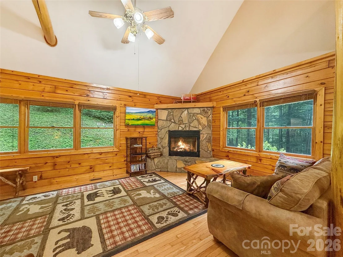 Photo of 321 Grays Shadow Lane