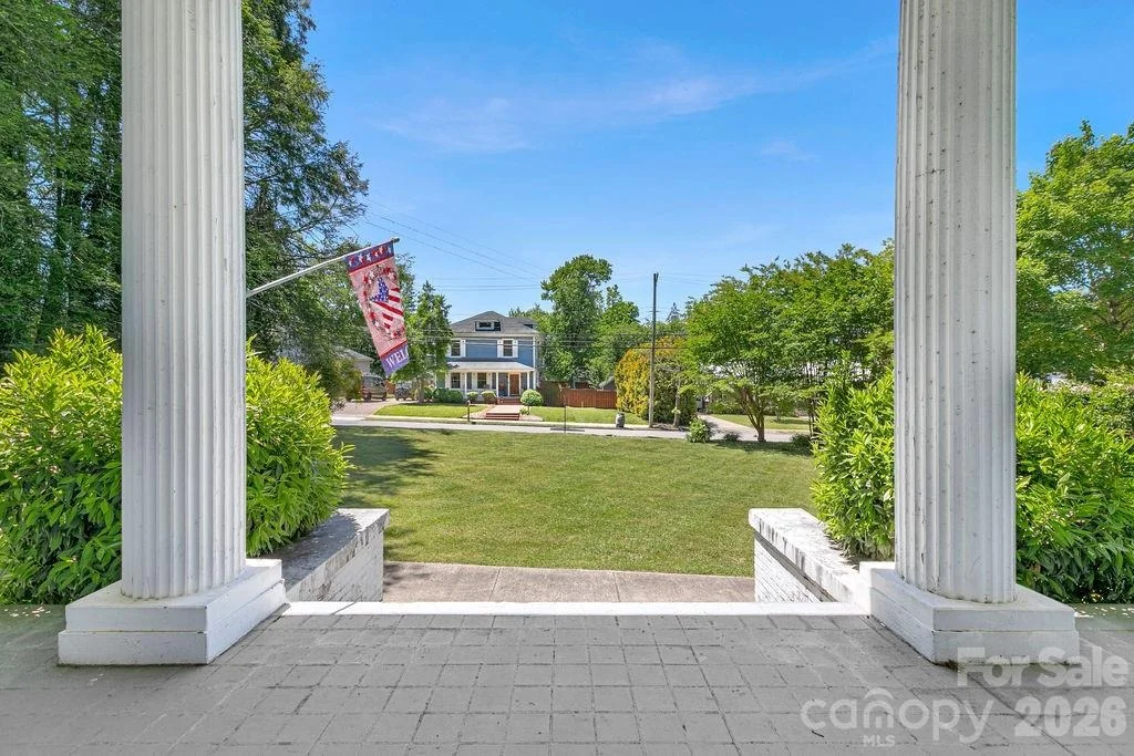 Photo of 208 Probart Street