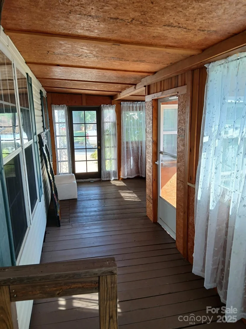 Photo of 218 Muldoon Lane