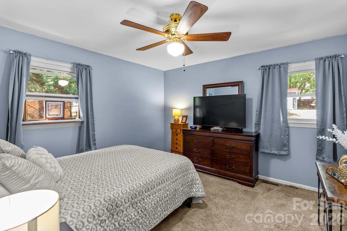 Photo of 320 Miller Drive