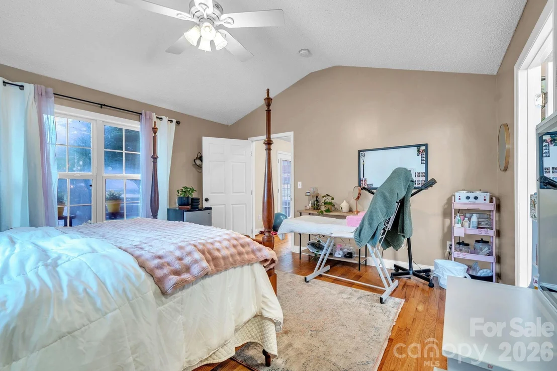 Photo of 103 Forest Avenue