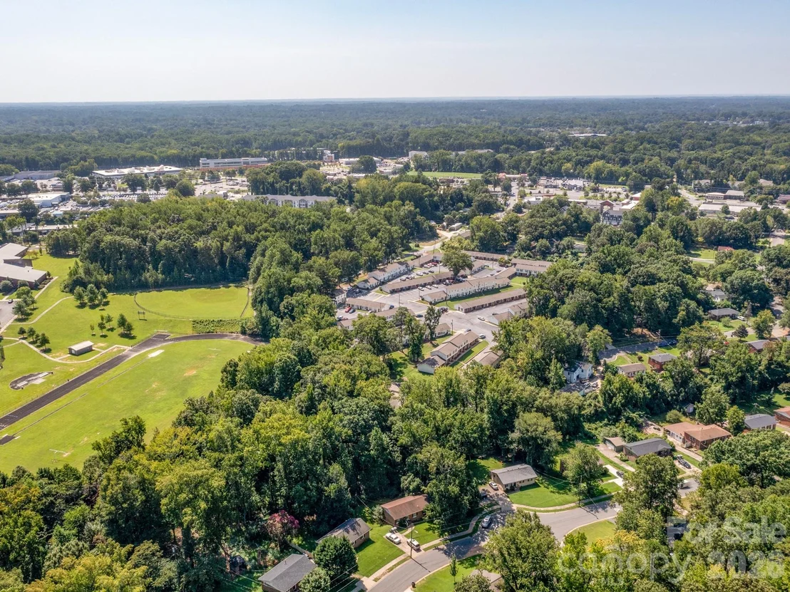 Photo of 4925 Springview Road