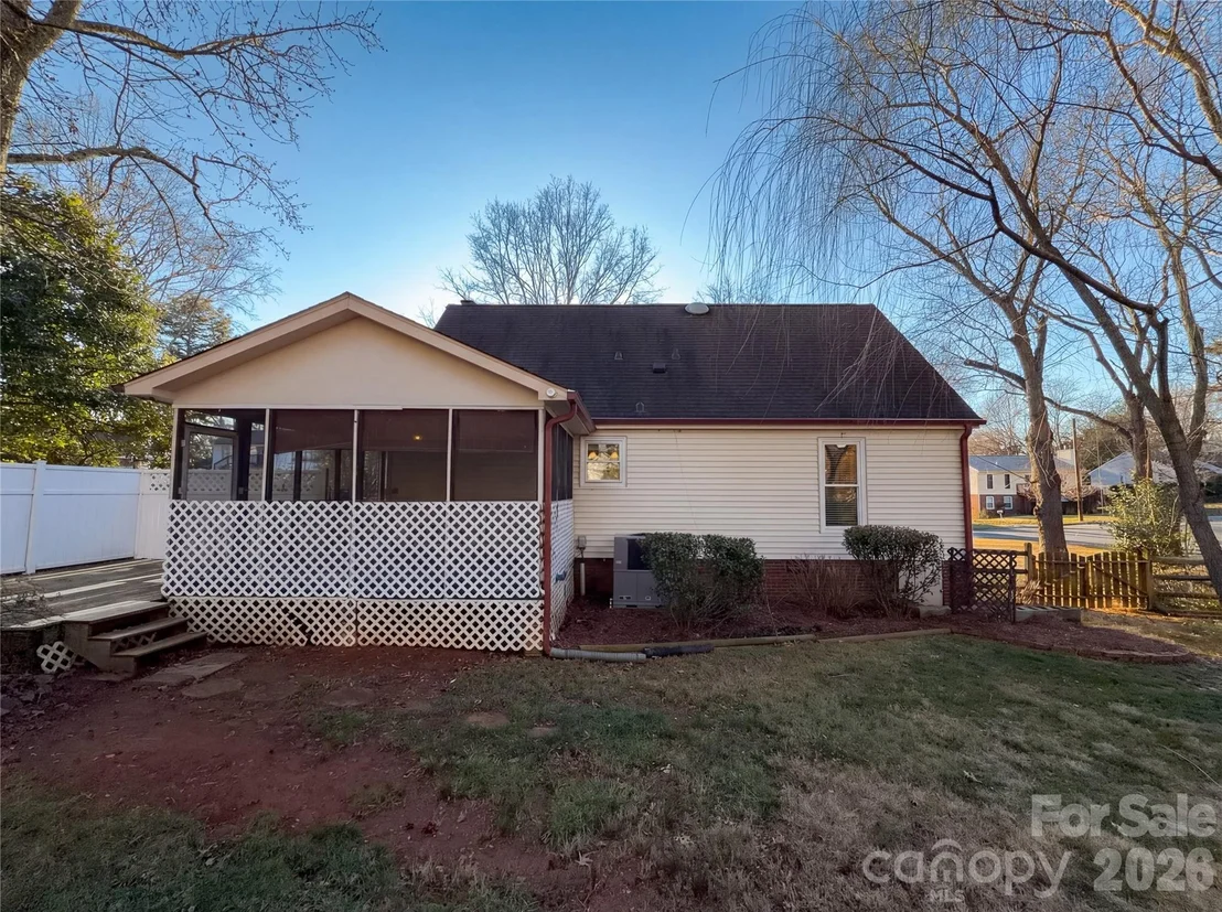Photo of 9601 Buckskin Lane