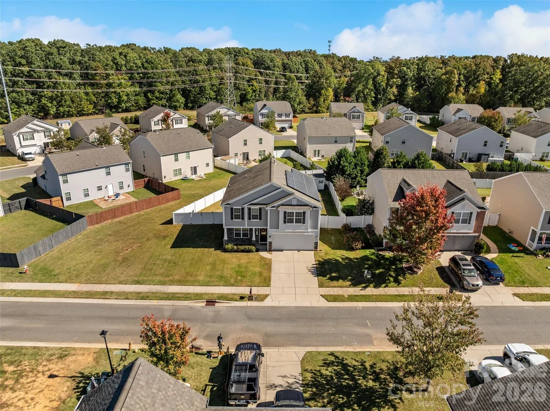Photo of 407 Lind Point Lane