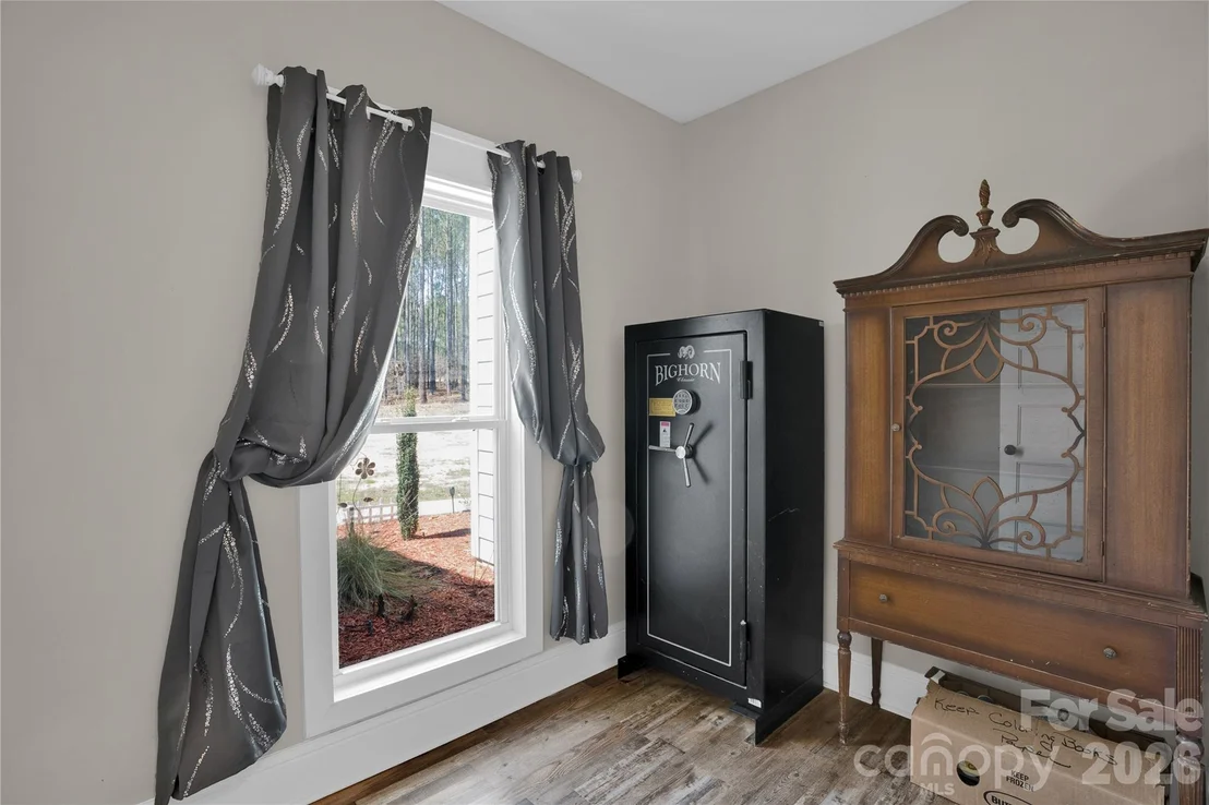 Photo of 2138 Lockhart Road
