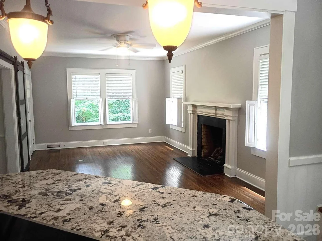 Photo of 403 N Cannon Boulevard