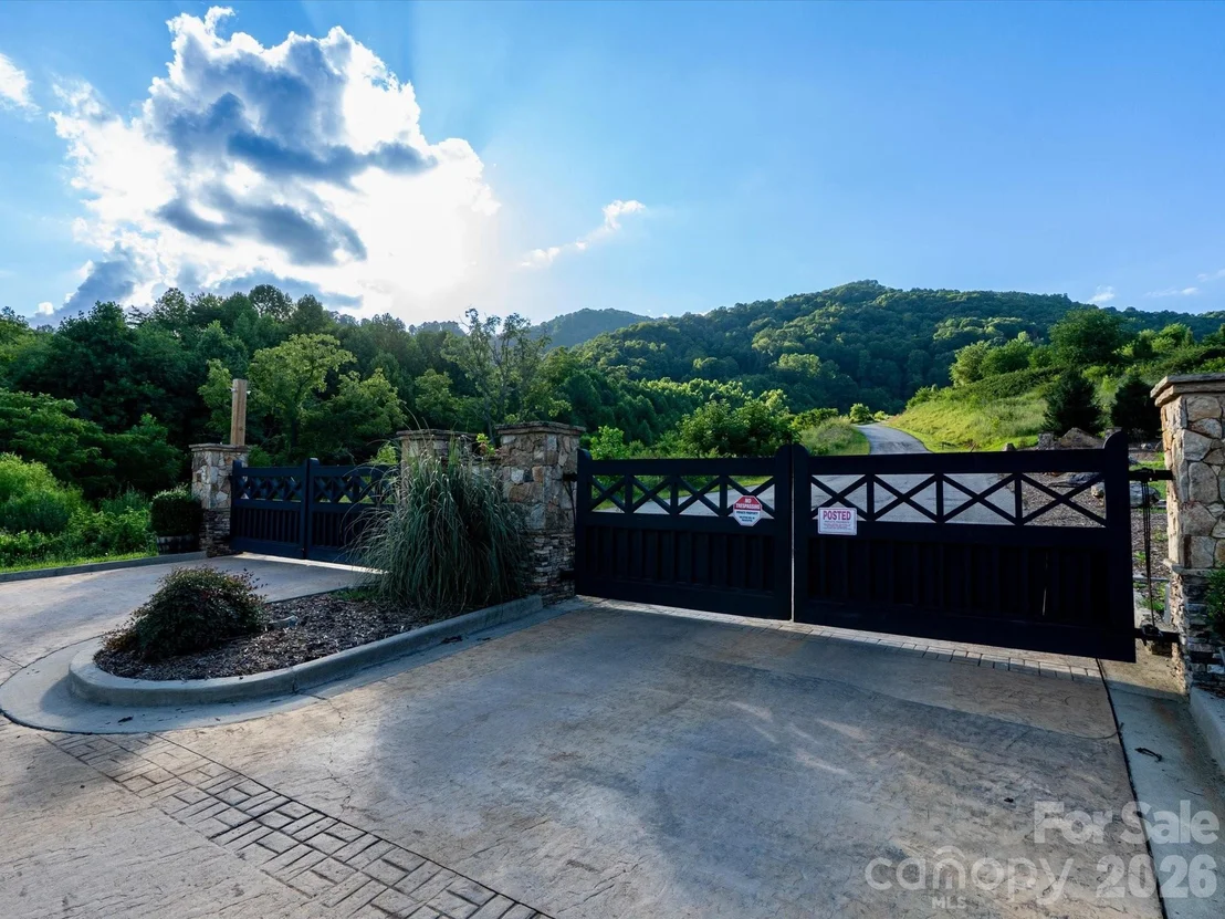 Photo of 42 High Rock View Drive