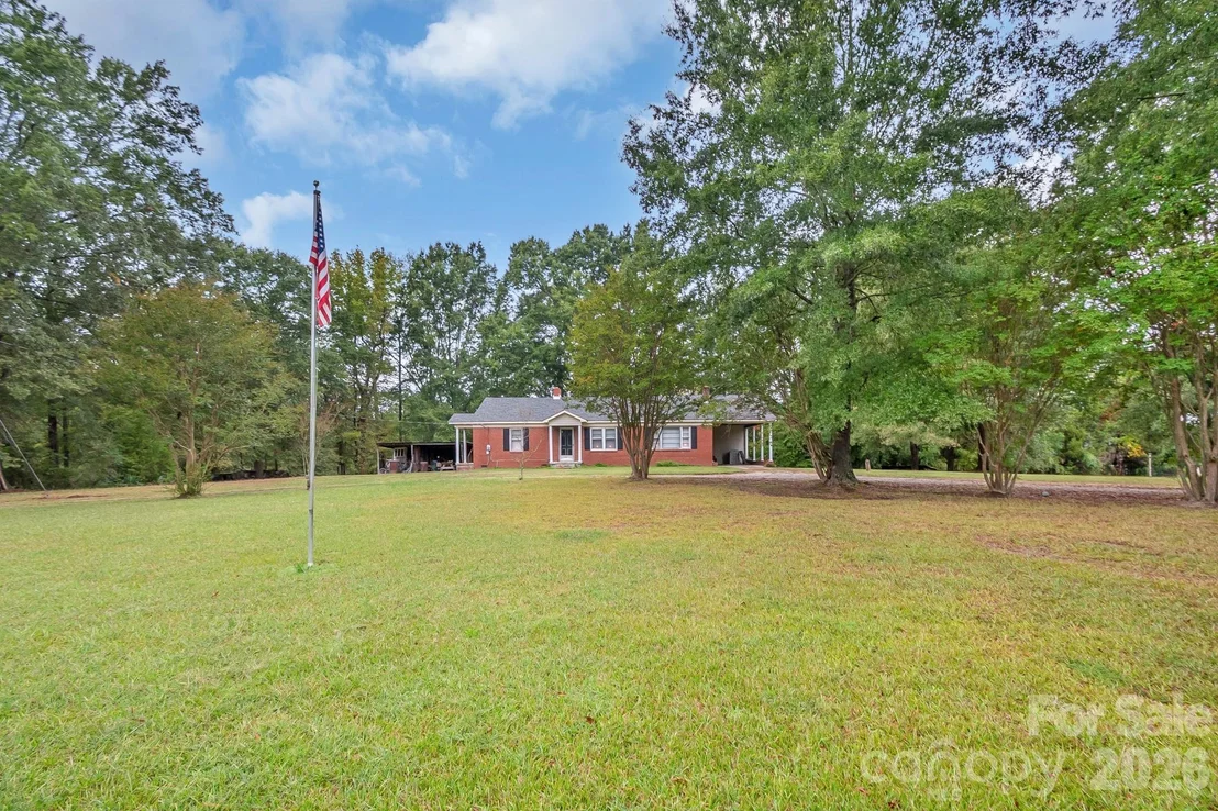 Photo of 1726 Denton Hill Road