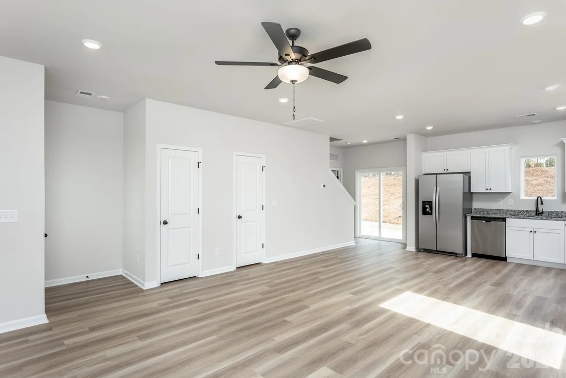 Photo of 3417 Robindale Drive