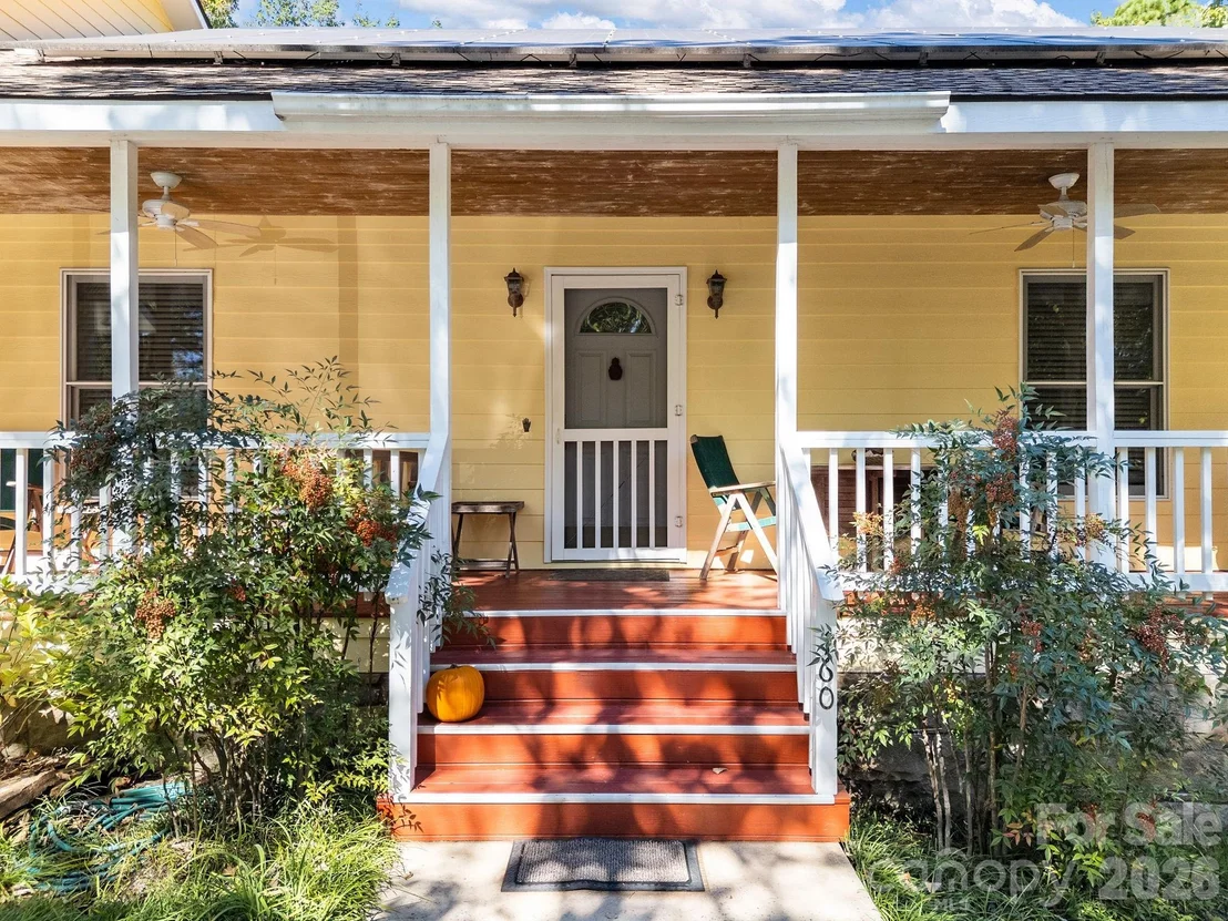 Photo of 160 Caledonia Road