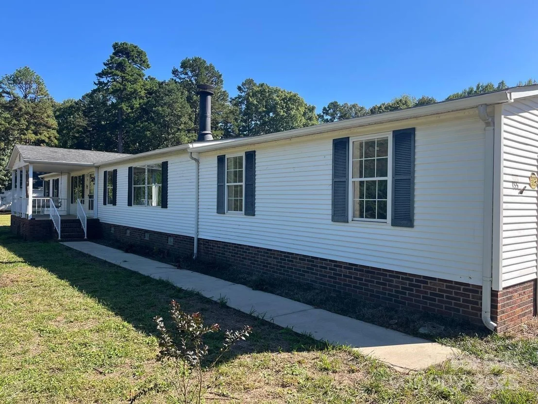 Photo of 155 Blevins Lane