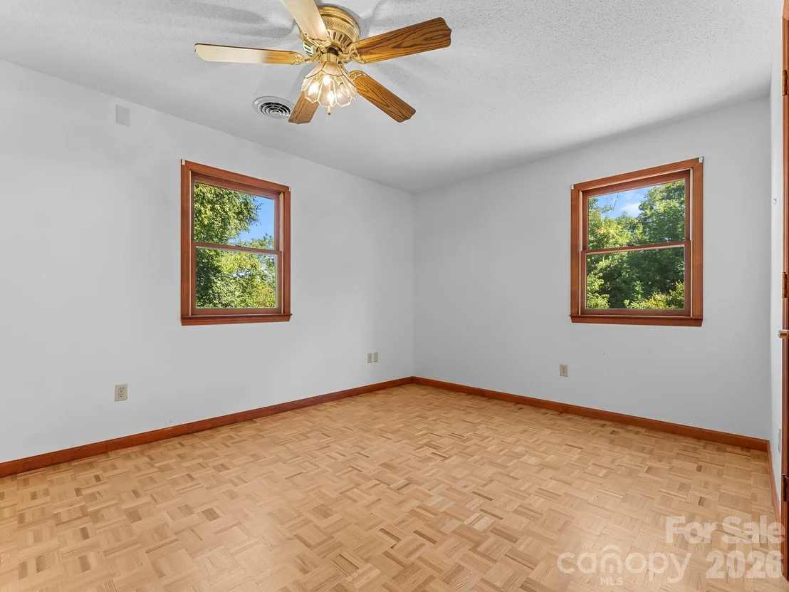 Photo of 220 Wingfield Way