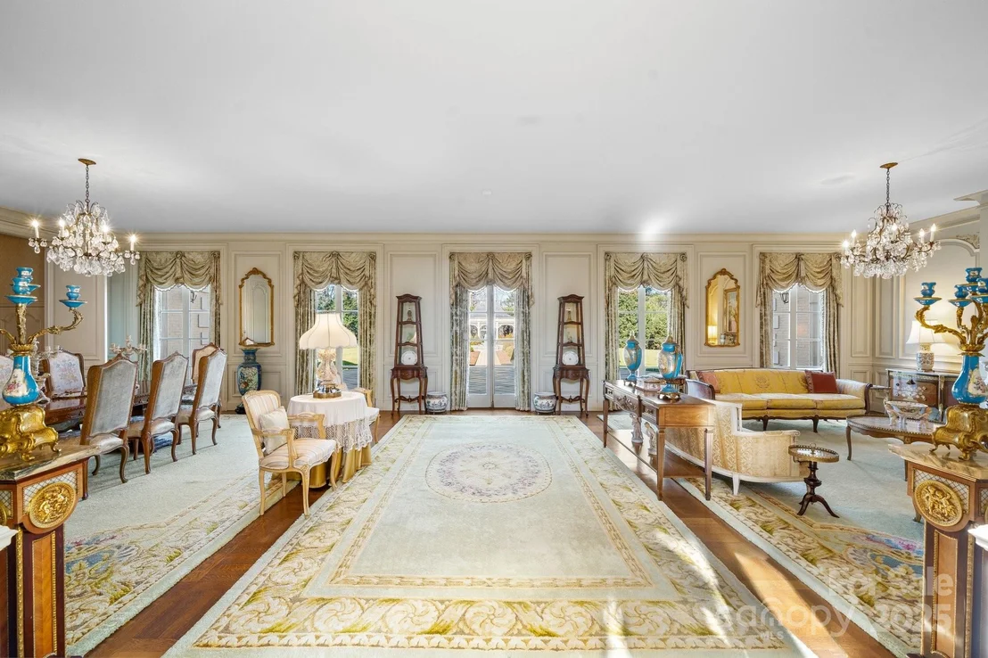 Photo of 135 Claron Place SE