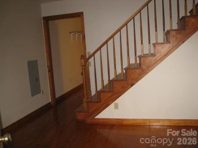 Photo of 409 Arrowood Road