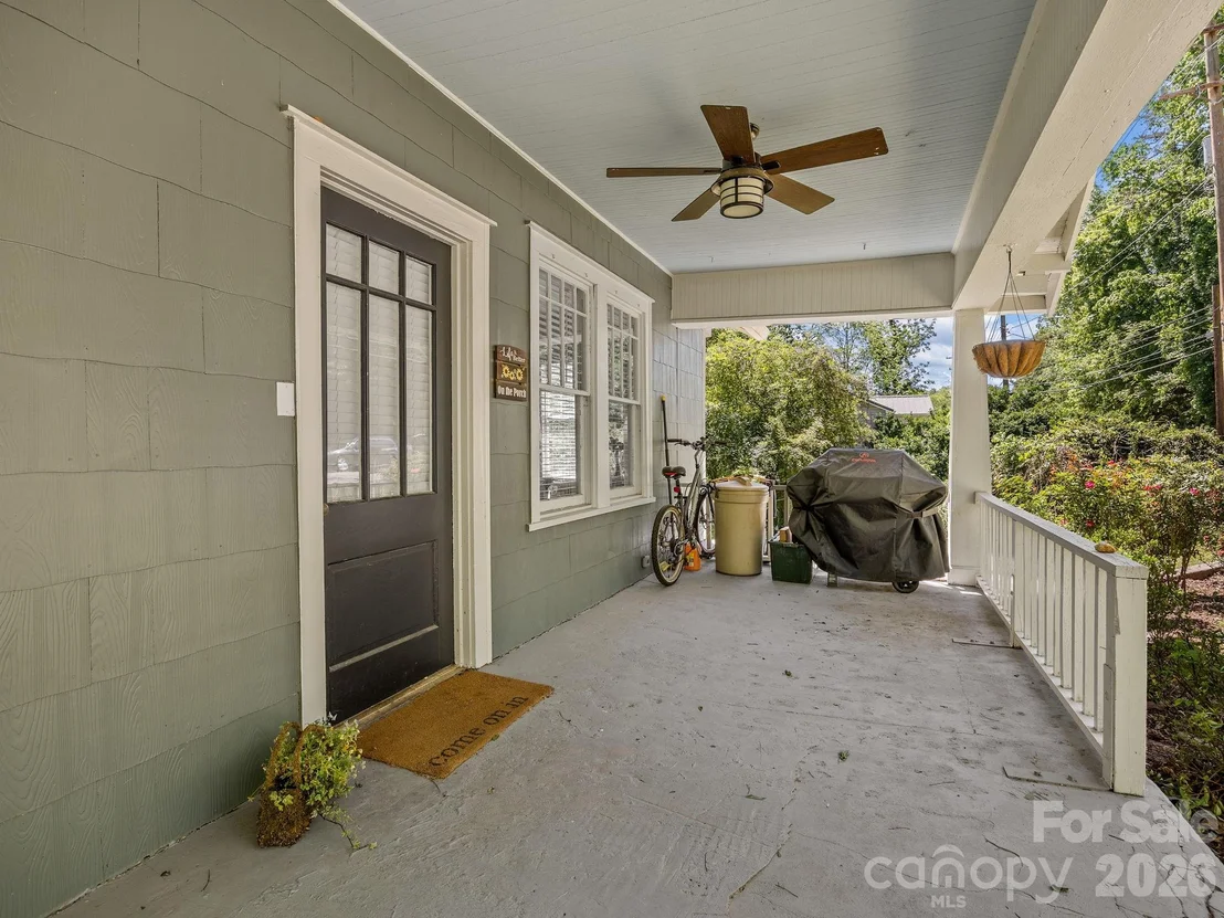 Photo of 110 Grady Avenue