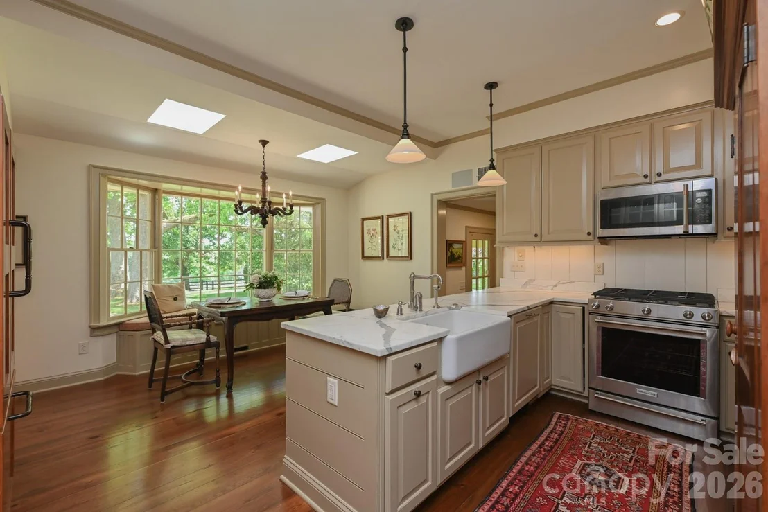 Photo of 835 Jackson Grove Road