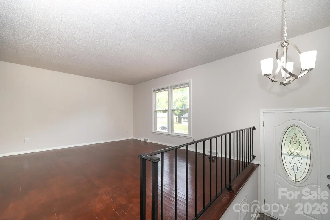 Photo of 5001 Springview Road