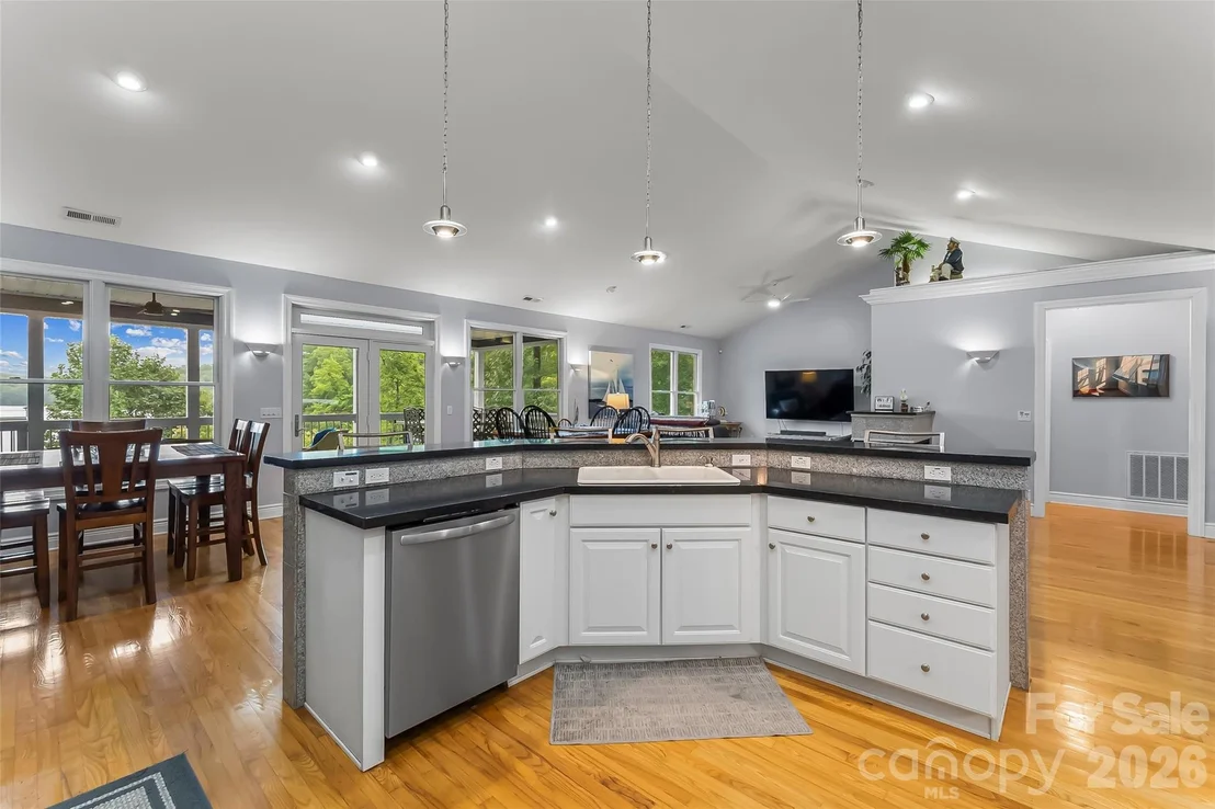 Photo of 705 Waters Edge Drive