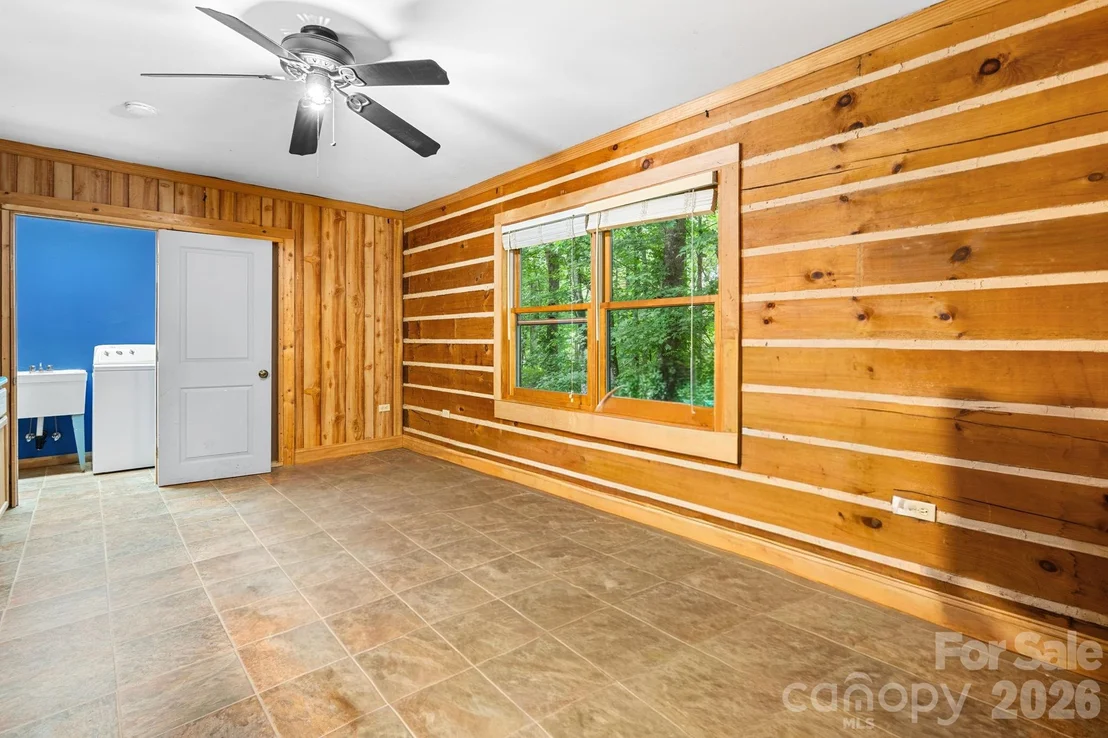 Photo of 633 Wilson Lane