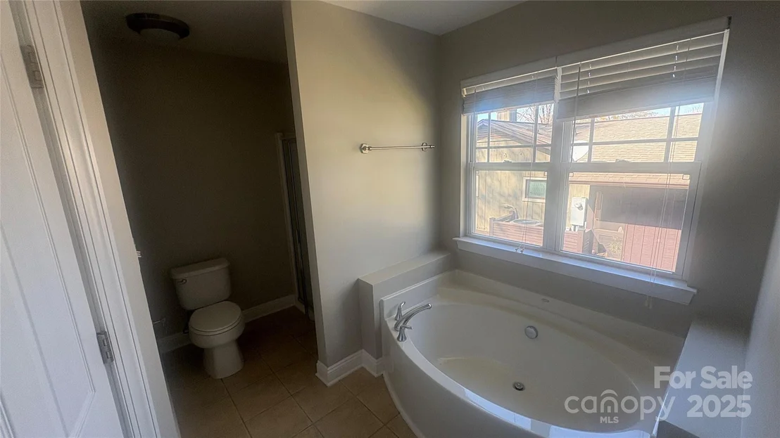 Photo of 1134 Riverside Drive