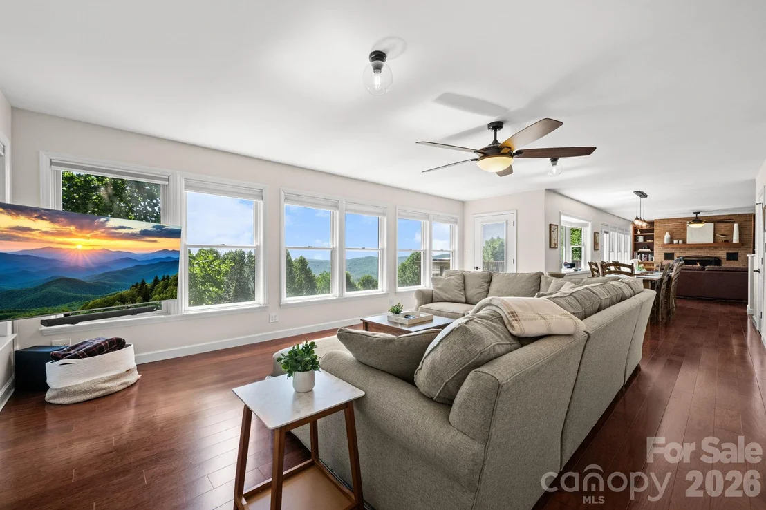 Photo of 784 Alpine Drive