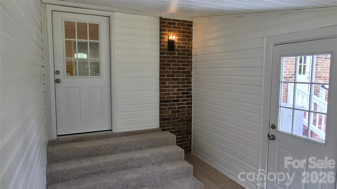 Photo of 2047 John Everall Road