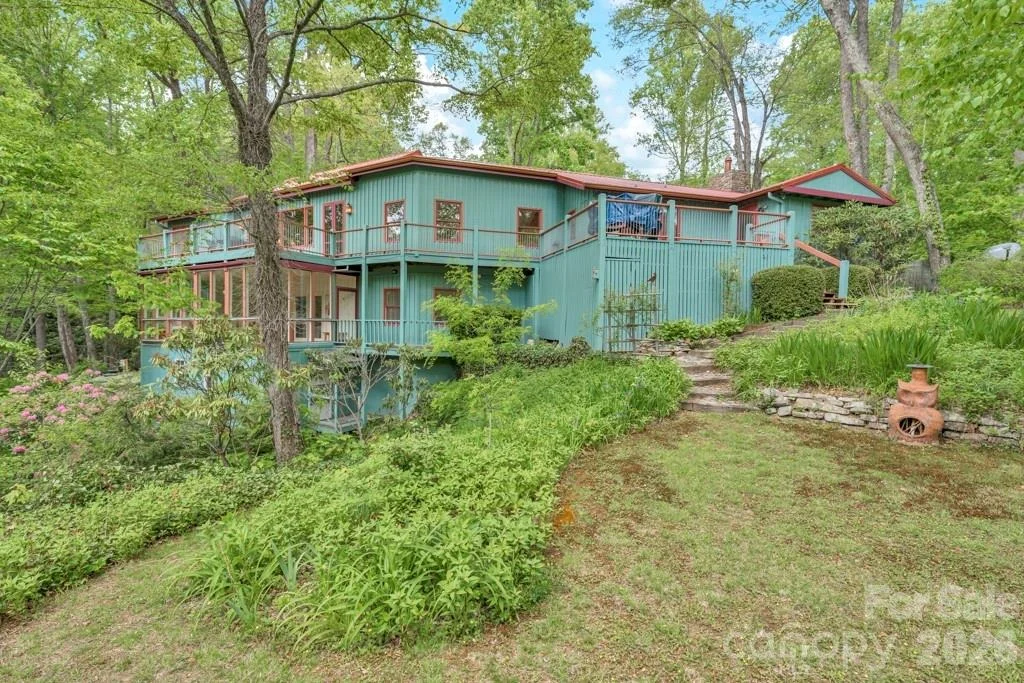 Photo of 1590 Shulls Mill Road