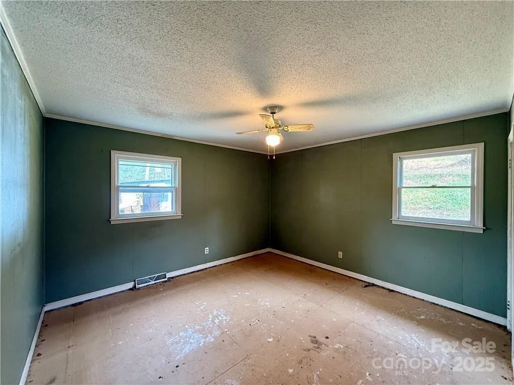 Photo of 365 Ollis Road