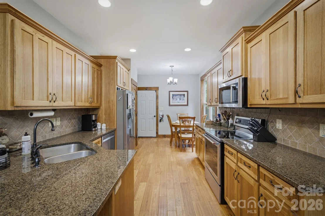 Photo of 2185 Cottage Park Road