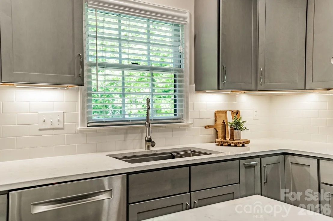 Photo of 231 S Downs Way