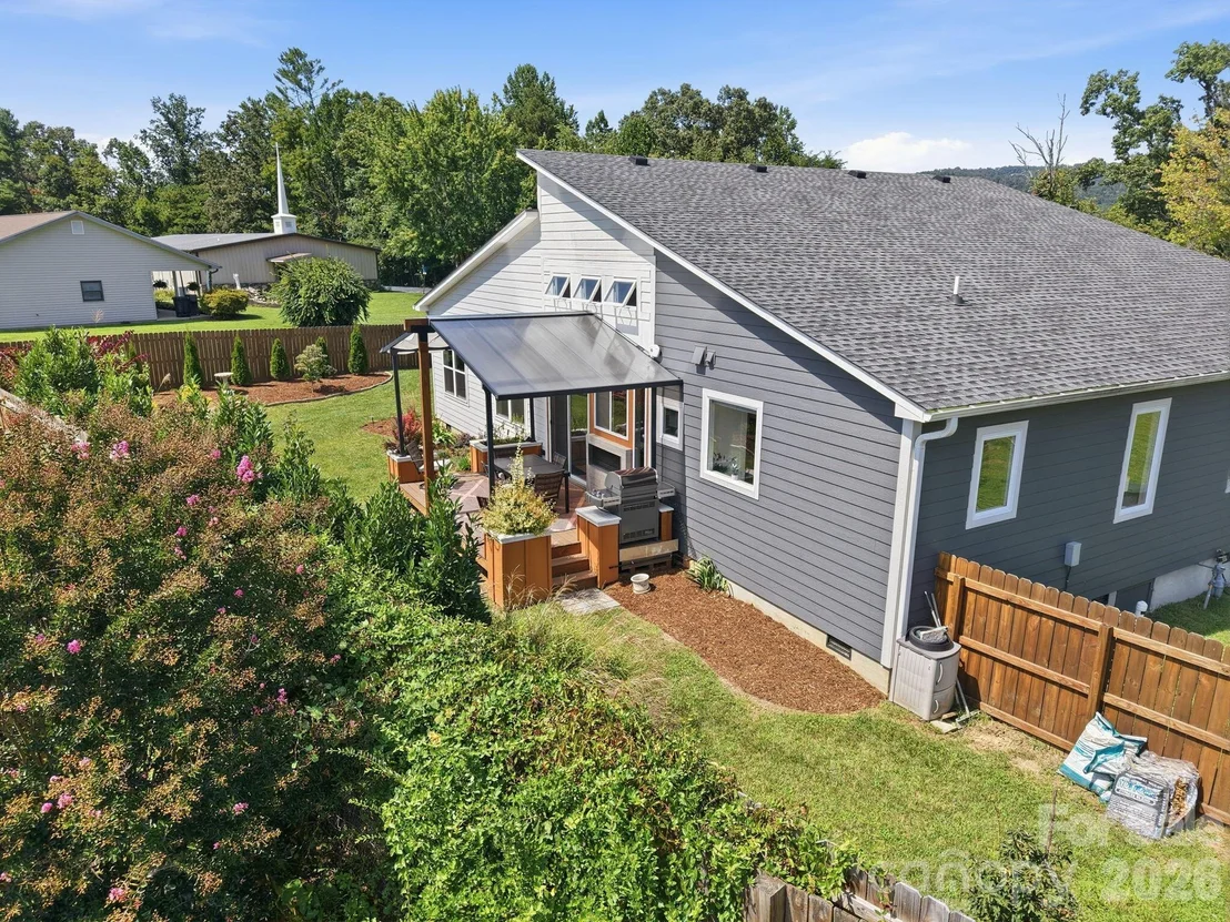 Photo of 112 Upper Grove Lane