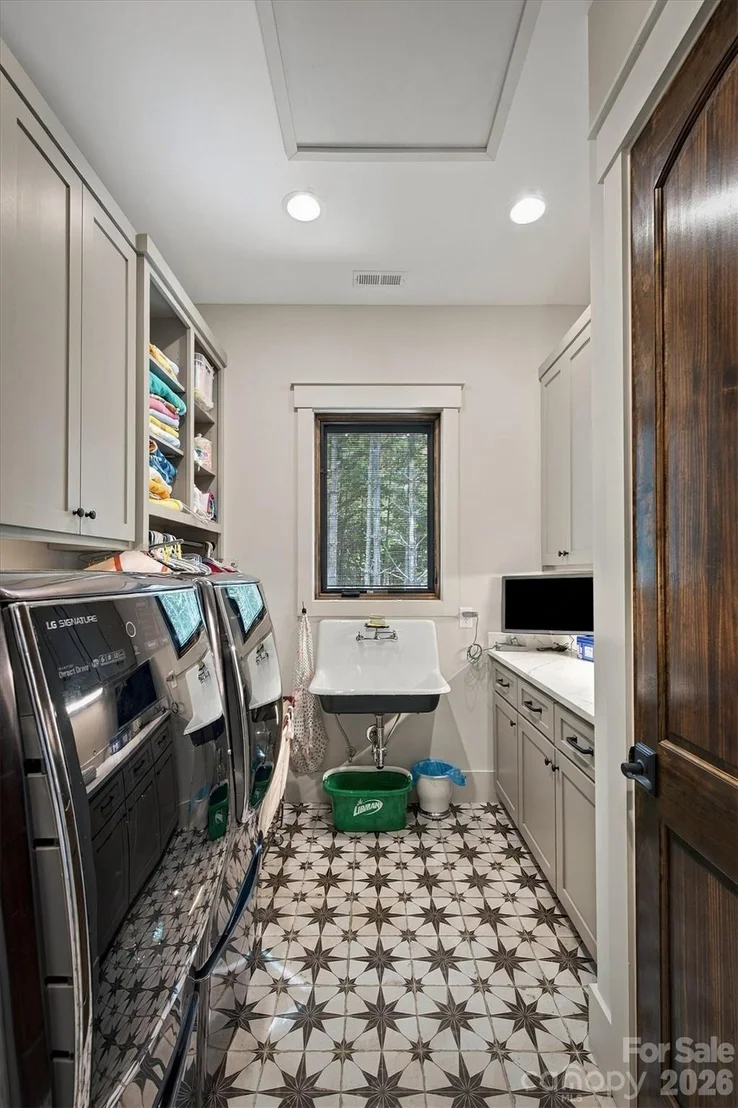 Photo of 155 Otter Waller Drive
