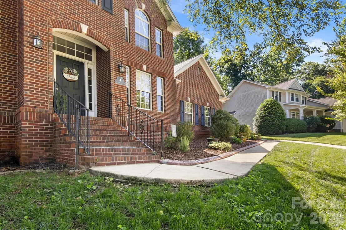 Photo of 324 Brixham Place
