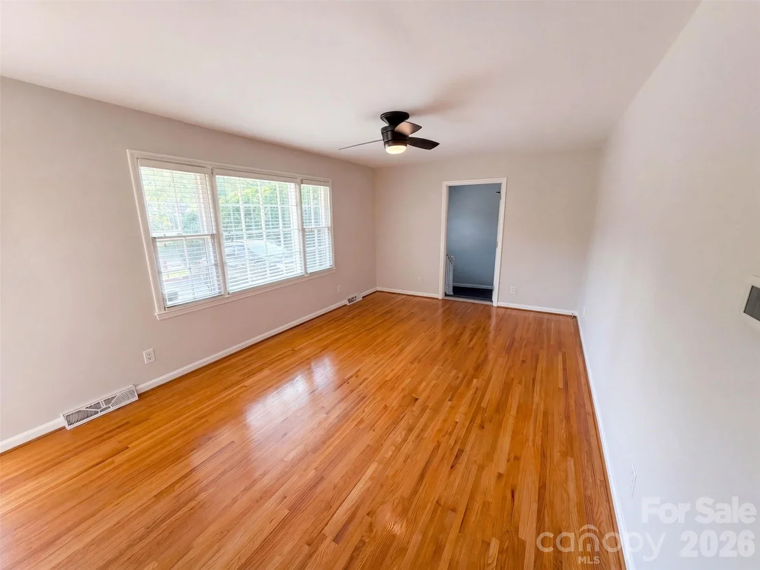 Photo of 1030 Mclaughlin Drive