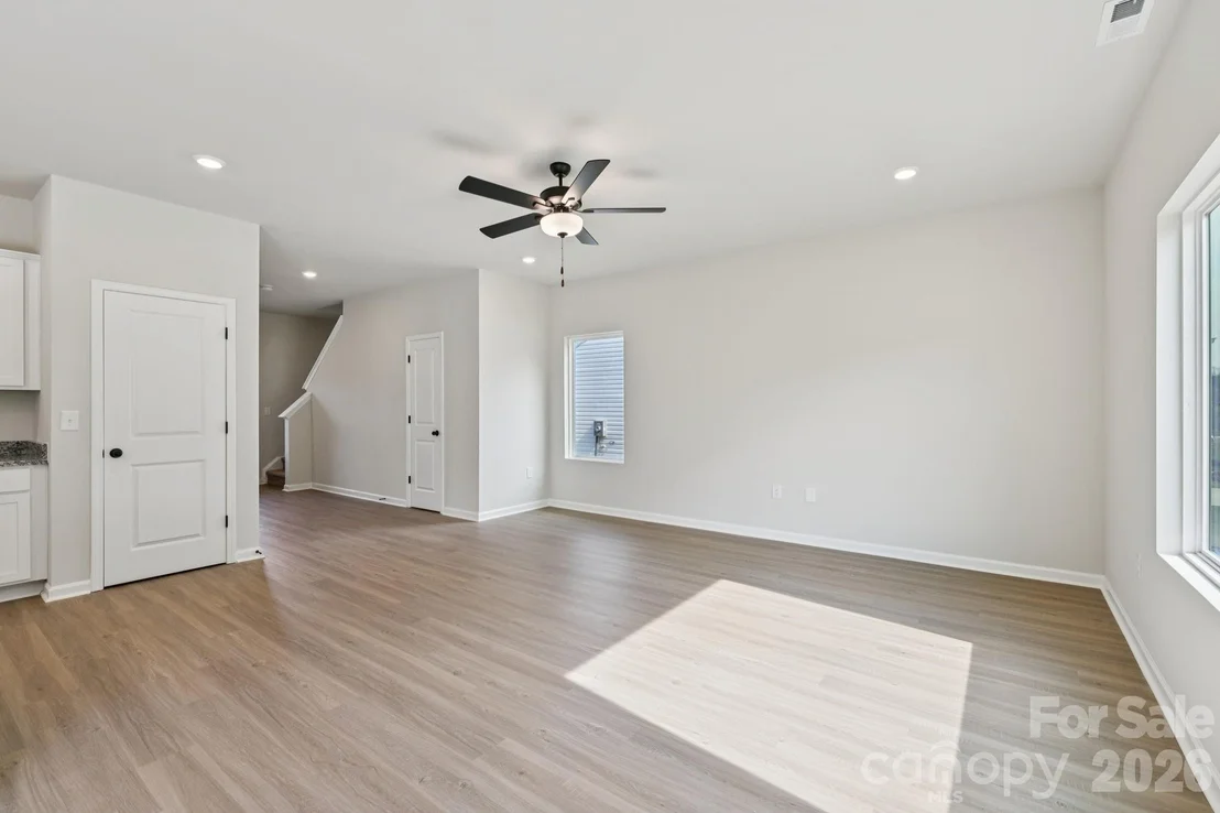 Photo of 718 Willow Estates Drive
