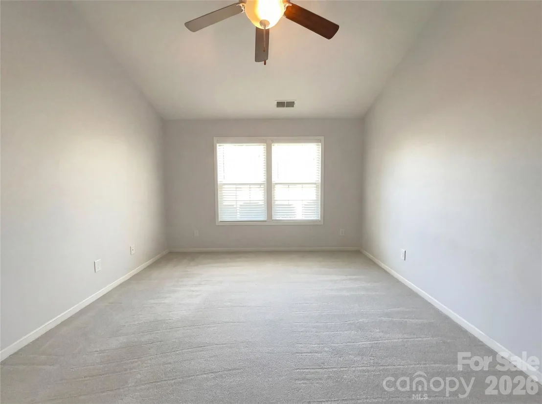 Photo of 1328 Centennial Drive