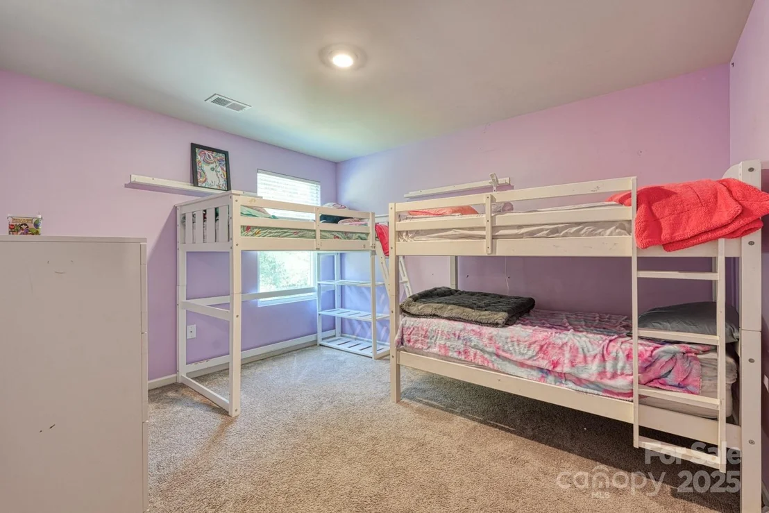 Photo of 1281 Twin Bridge Road