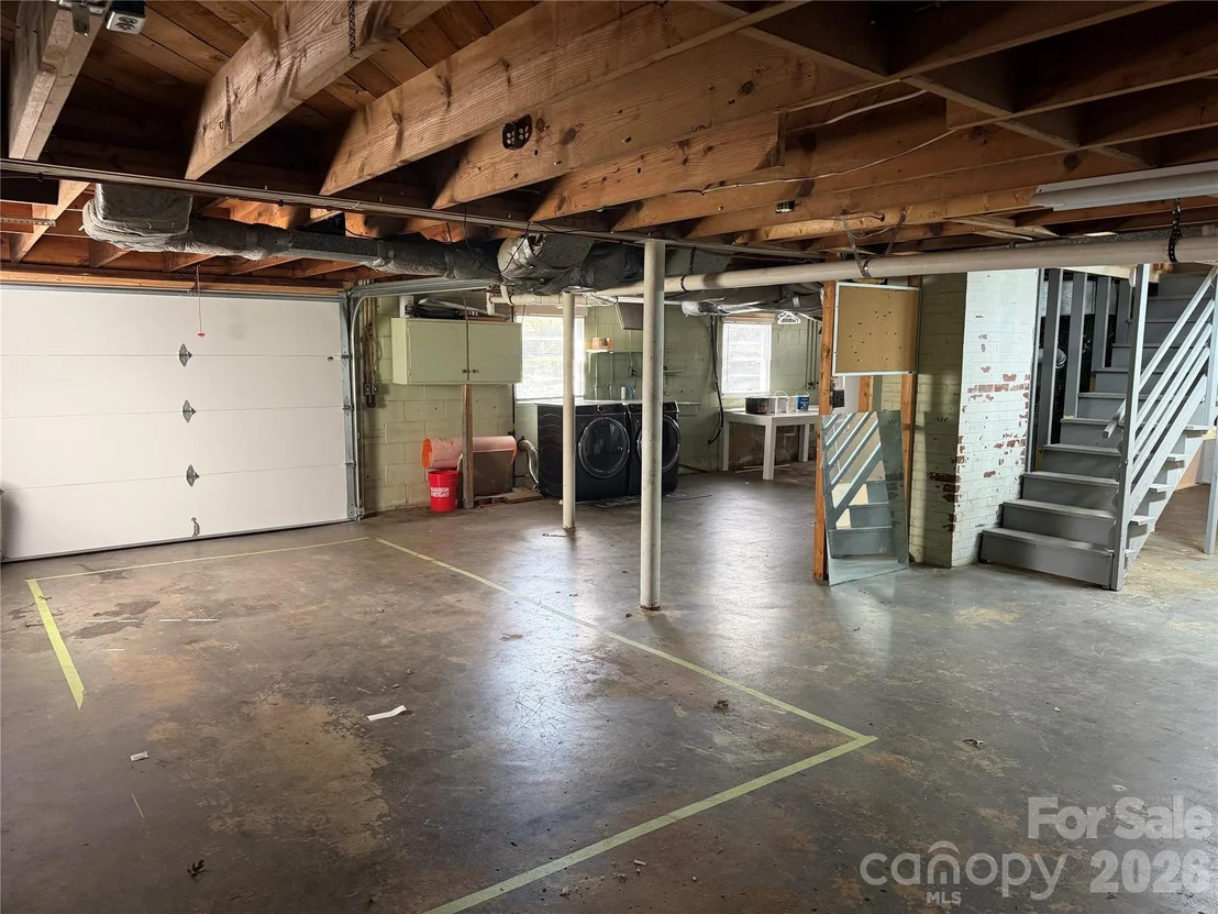 Photo of 1631 Maple Avenue