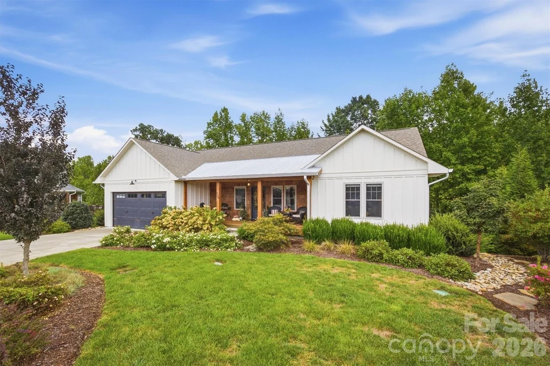 Photo of 124 Beechmont Drive