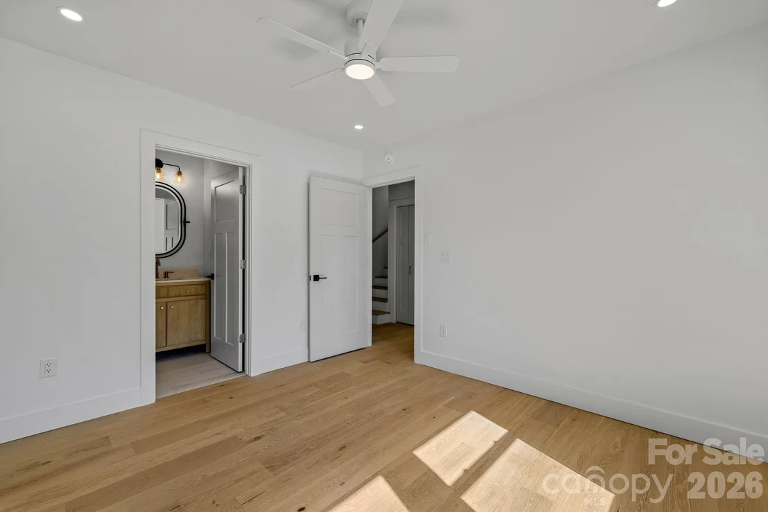 Photo of 523 Harrison Avenue