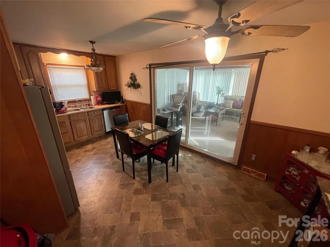 Photo of 3133 Rosehill Drive