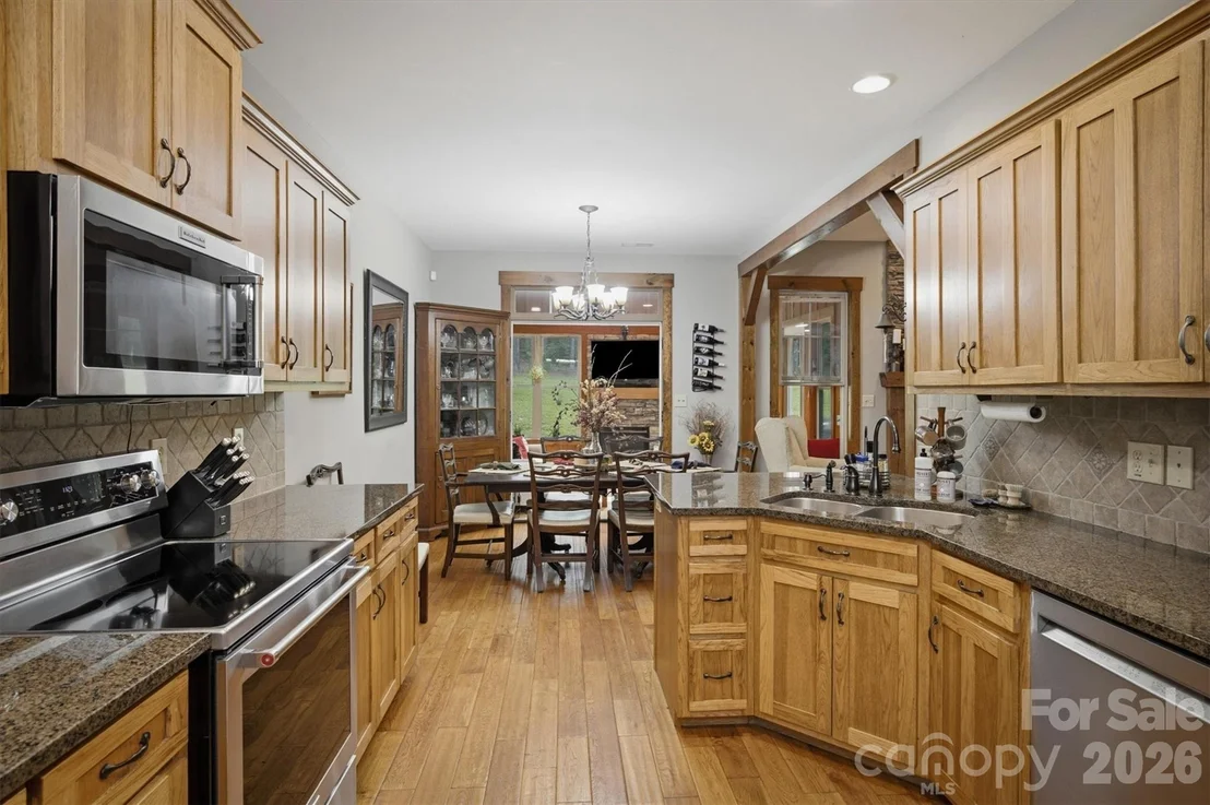 Photo of 2185 Cottage Park Road