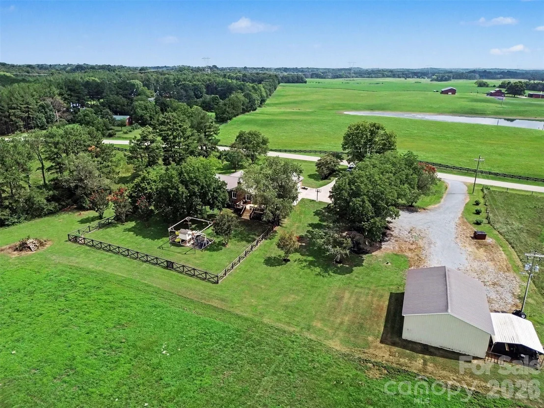 Photo of 5718 White Store Road