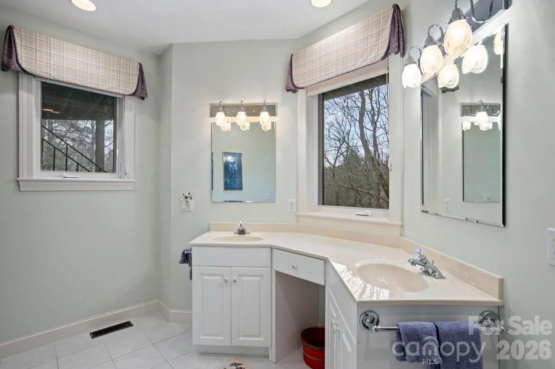 Photo of 175 Overlook Drive