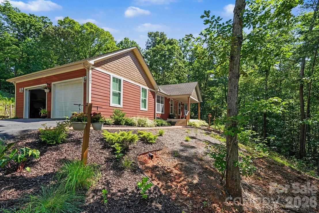 Photo of 1241 Hayes Road